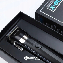 Cargar imagen en el visor de la galería, MAQUINA DE CORTE PROFESIONAL CLIPPER Giubra X-One