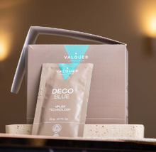 Cargar imagen en el visor de la galería, Polvo Decolorante DECOBLUE VPLEX Valquer Sobre 20gr