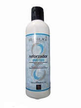 Cargar imagen en el visor de la galería, Gel Reforzador del Rizo Aluxi 250 ml
